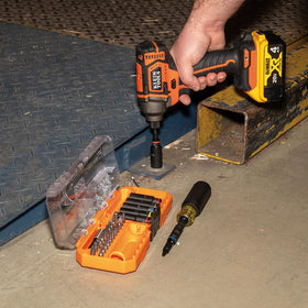 Klein Tools 32502HD bits closeup with 26 standard bits for versatile tasks