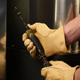 Klein Tools 32516HD KNECT compact handle offers comfortable grip