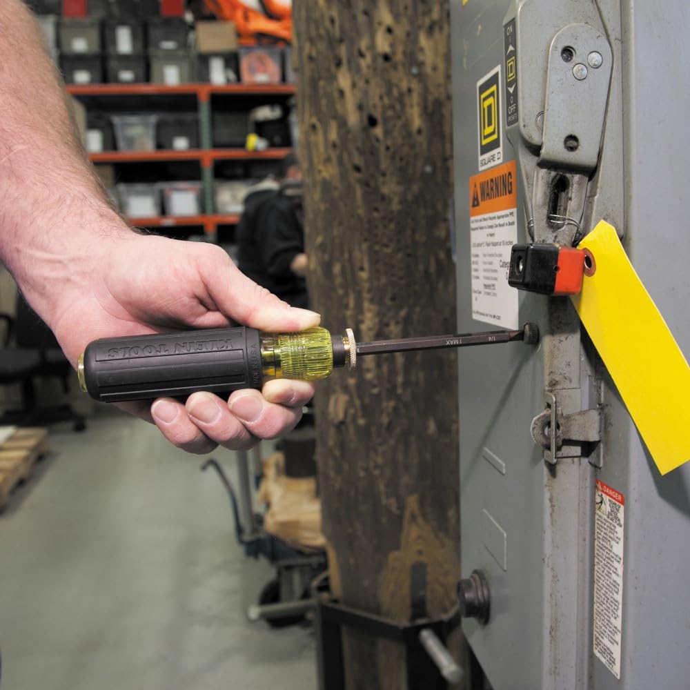 Klein Tools 32751 dual-ended design with Phillips and slotted tips for efficiency