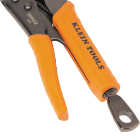 Klein Tools 38660 two-size set in use shows versatility.