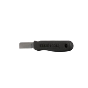 Klein Tools 44200 hang hole storage feature for easy portability.