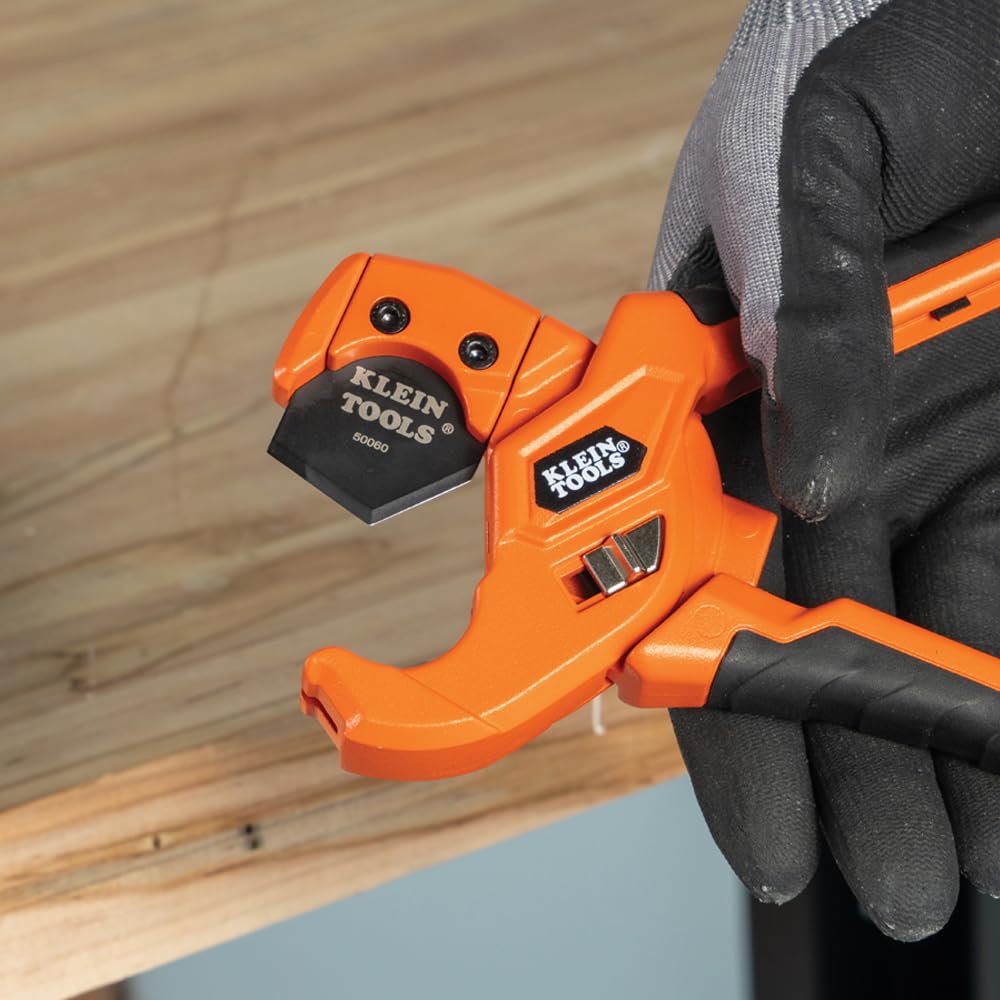 Klein Tools 50043 durable blade supports long tool life.