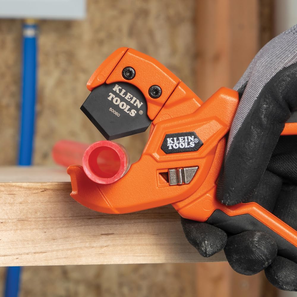 Klein Tools 50043 one-handed operation design enables quick, controlled cuts.