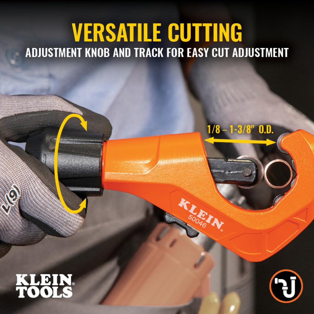 Spare blade stored in handle of Klein Tools 50046