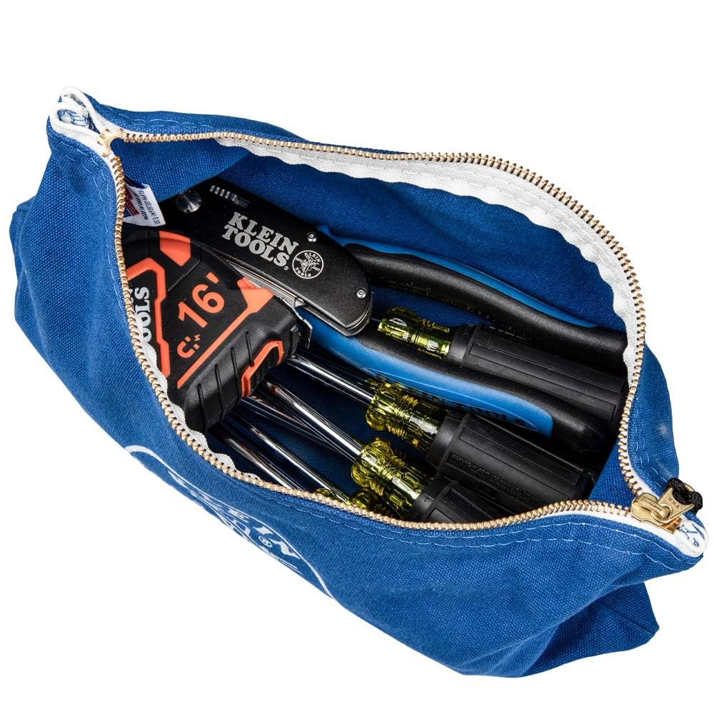 Klein Tools 5140 bank deposit bag demonstrates secure cash storage.