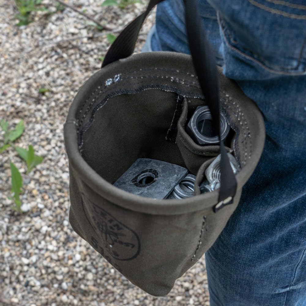 Bag dimensions: 8in height and 6.5in diameter for compact storage