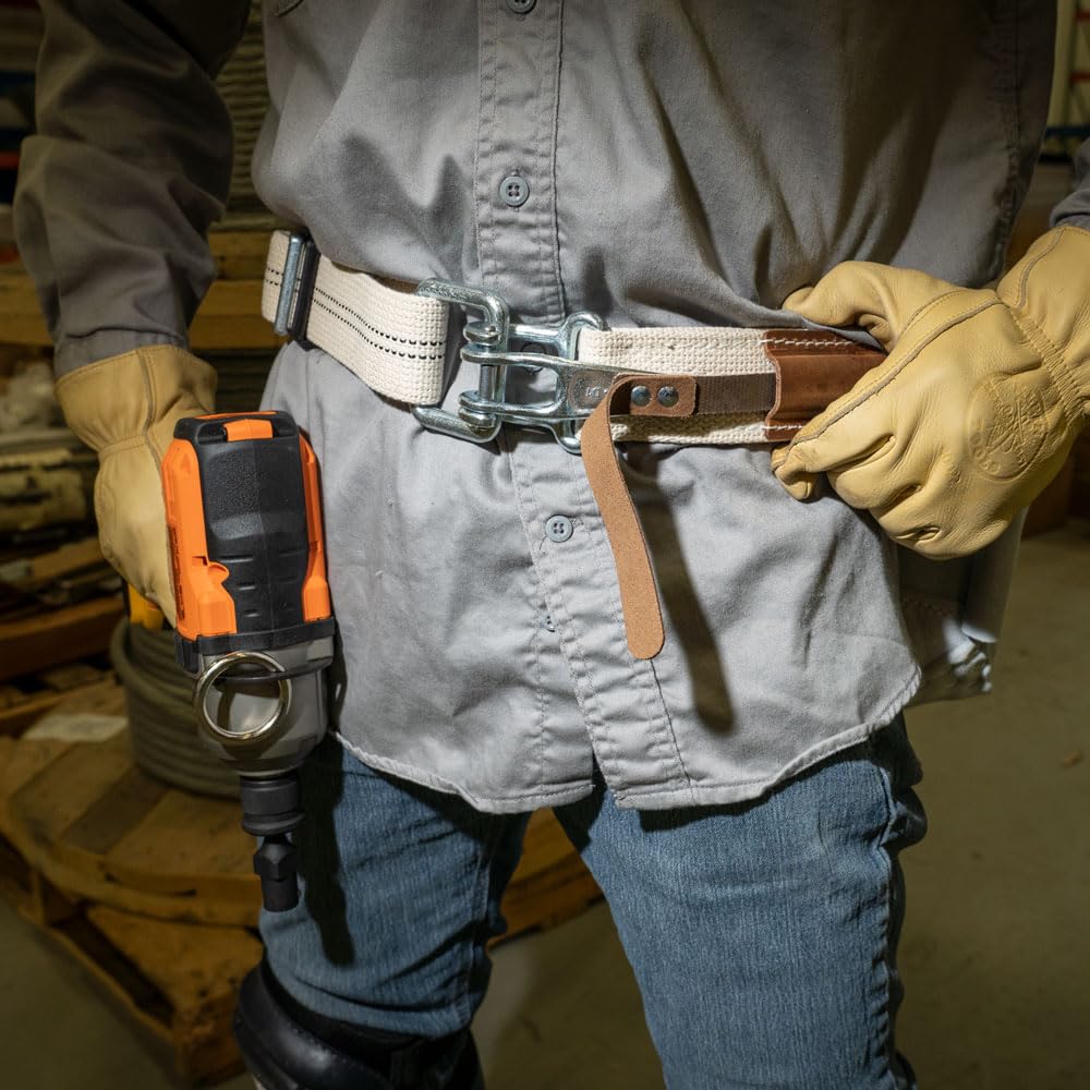 Klein Tools 5425M mildew-resistant weave enhances belt longevity on job sites.