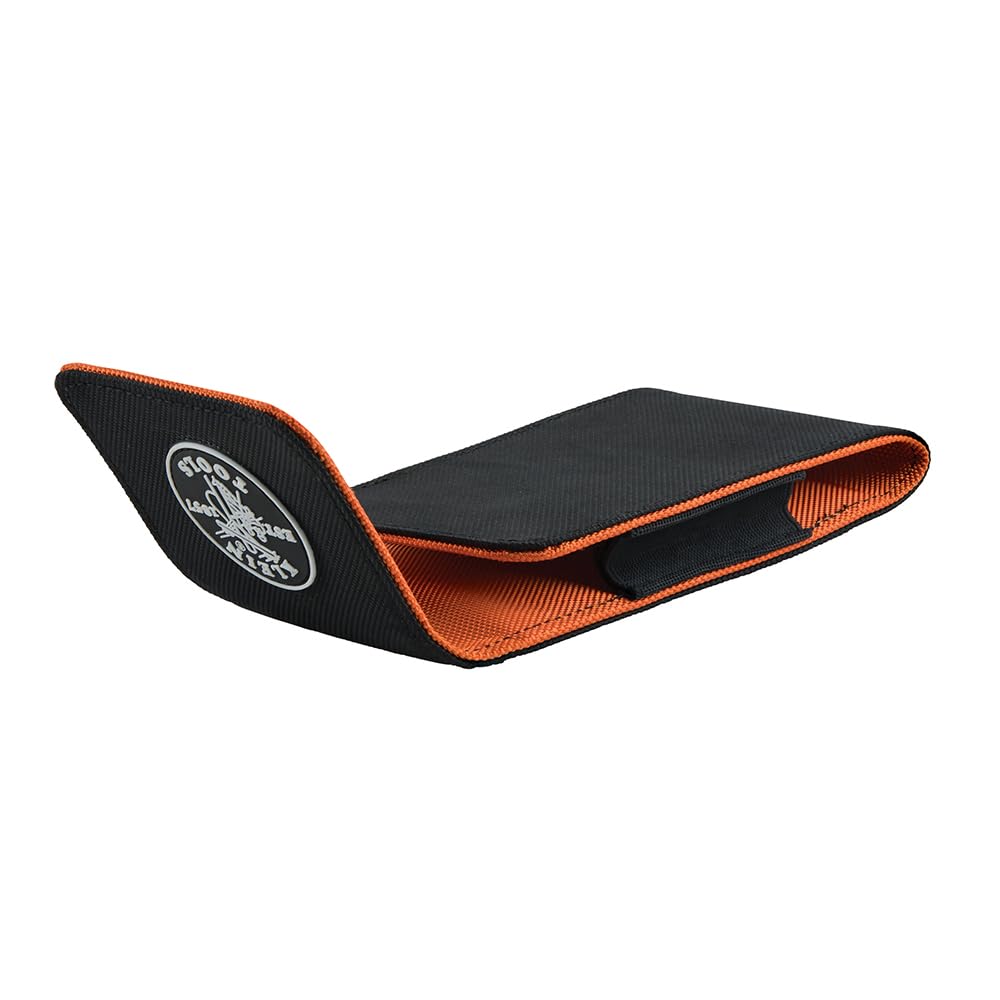 Klein Tools 55468 magnetic closure for quick access