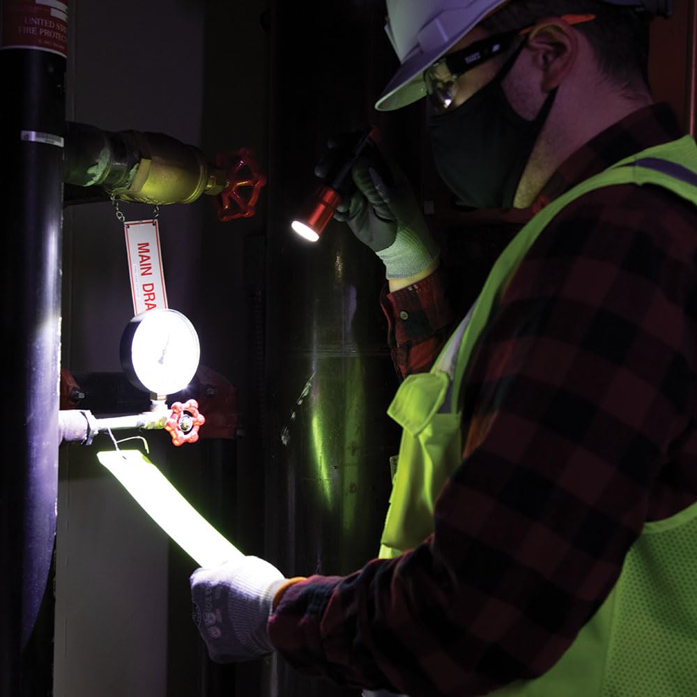 Klein Tools 56412 flood light mode for larger workspace visibility