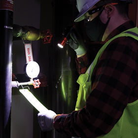 Klein Tools 56412 flood light mode for larger workspace visibility