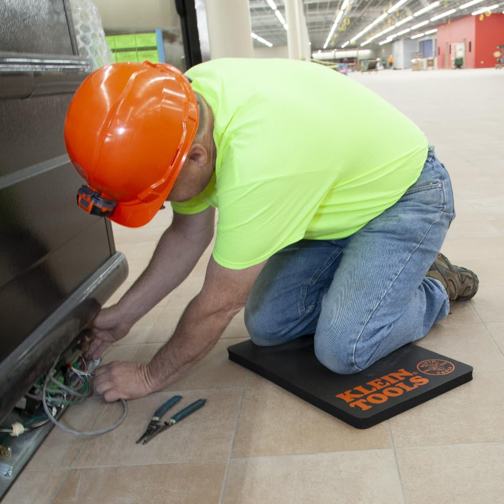 Klein Tools 60135 kneeling pad, handle feature enables quick moves on site.