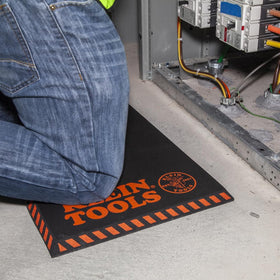 Klein Tools 60136 kneeling pad water-repellent design resists spills outdoors