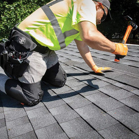 Klein Tools 60611 heavy-duty knee protection for demanding tasks.