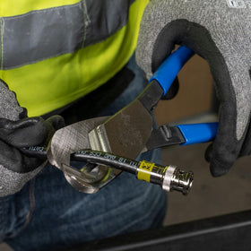 Klein Tools 63030 forged blades ensure durable cutting performance