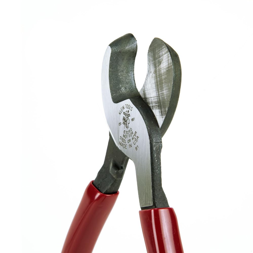 Klein Tools 63050 fits neatly in a tool pouch for easy field access