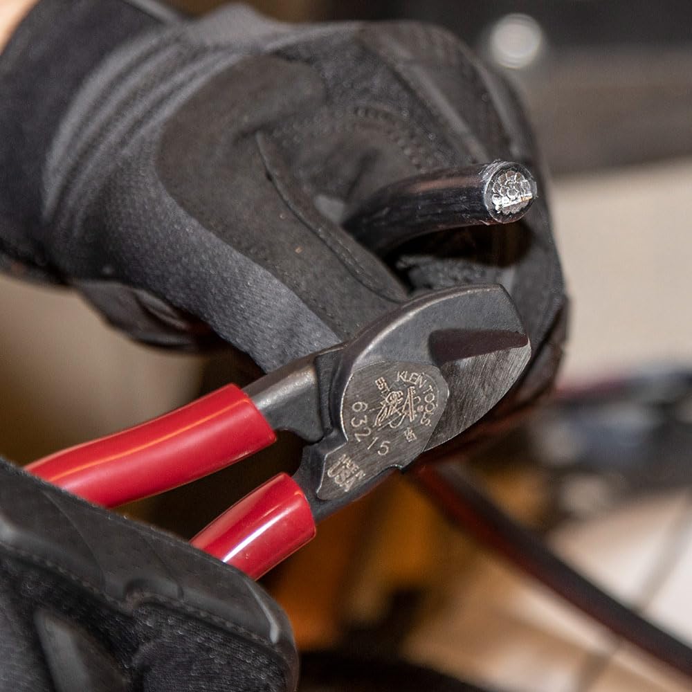 Klein Tools 63215 cut and remove MC jacket efficiently in ducts.