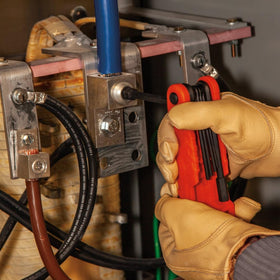 KLEIN TOOLS 70552 21 keys SAE and metric for versatile projects.