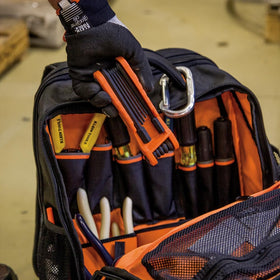 KLEIN TOOLS 70552 Rust-resistant steel blades resist corrosion in workshop use.