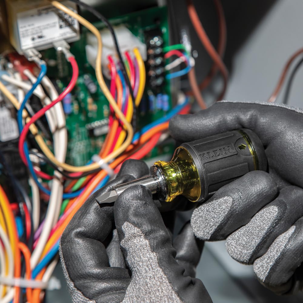 Klein Tools 80037 pocket kit supports on-the-go electronics repairs