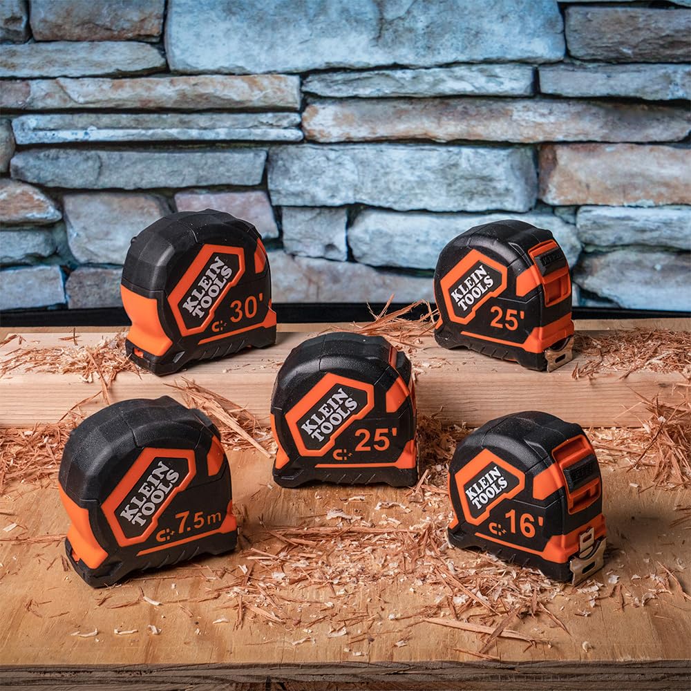 Klein Tools 9125 housing close-up shows impact-resistant grip for tough sites.