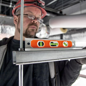Klein Tools 935R level durable aluminum construction for job sites.