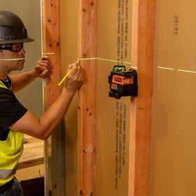 Klein Tools 93CPLG magnetic mount secures laser on metal surfaces