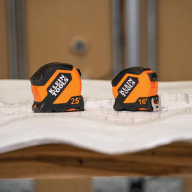 Klein Tools 9525 5-point reinforced housing improves durability on job sites.