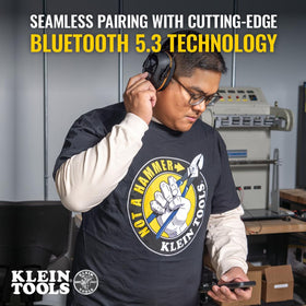 AESEM1 oversized buttons enable glove-friendly control on earmuffs.