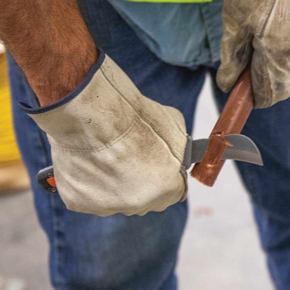 Blade replacement procedure for Klein Tools with simple swap to minimize downtime