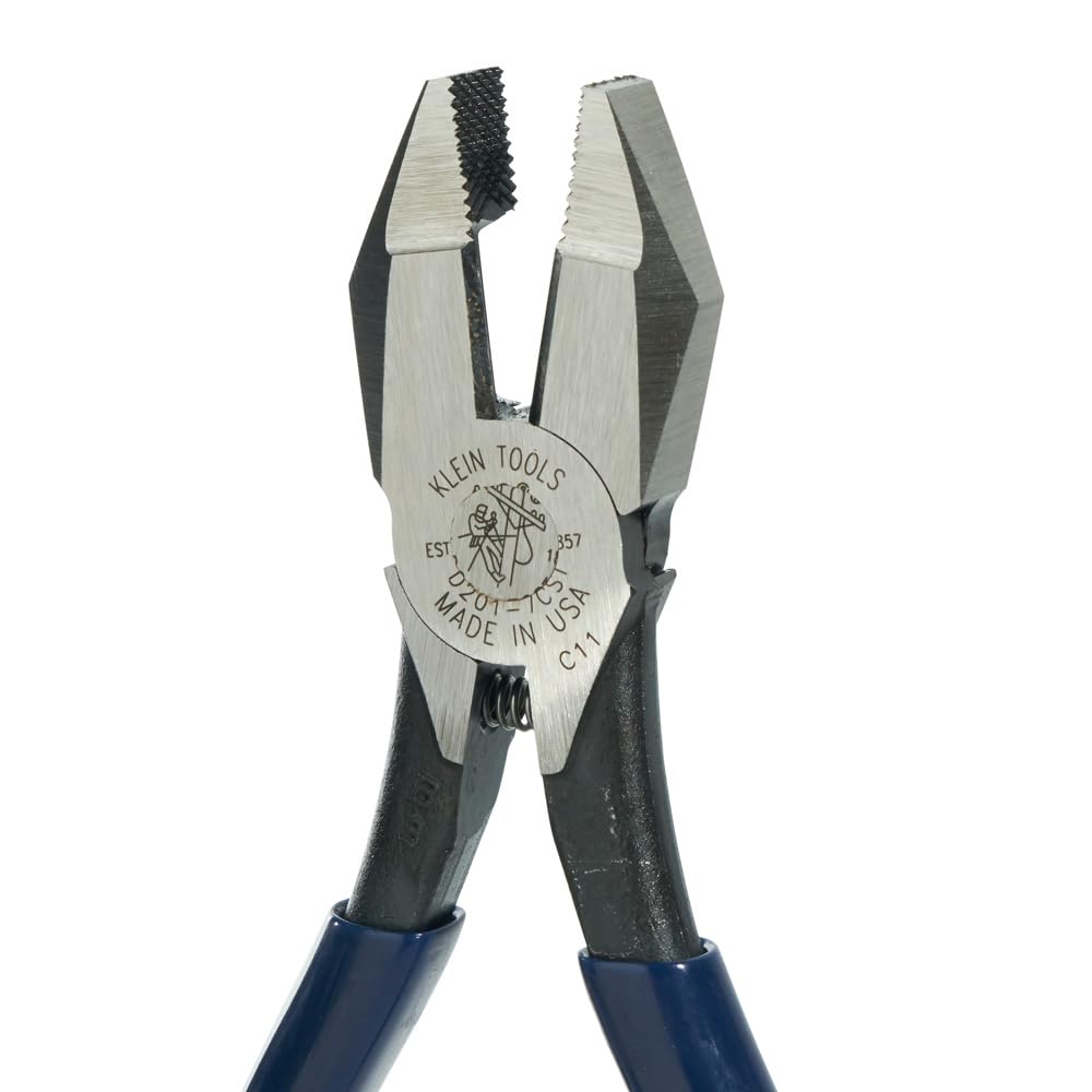 Klein Tools D201-7CST hot-riveted joint for smooth action