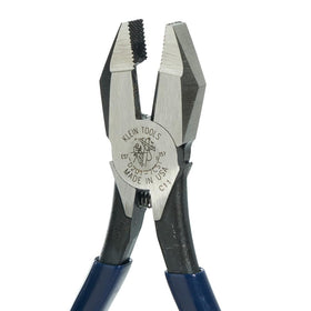 Klein Tools D201-7CST hot-riveted joint for smooth action