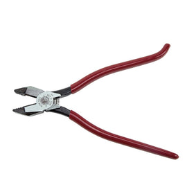 Klein Tools D201-7CSTA linesman pliers teeth closeup for strong twisting grip.
