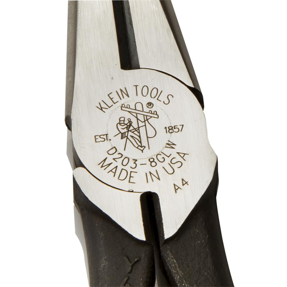 Klein Tools D203-8-GLW glow-charge capability for steady visibility in dim areas.