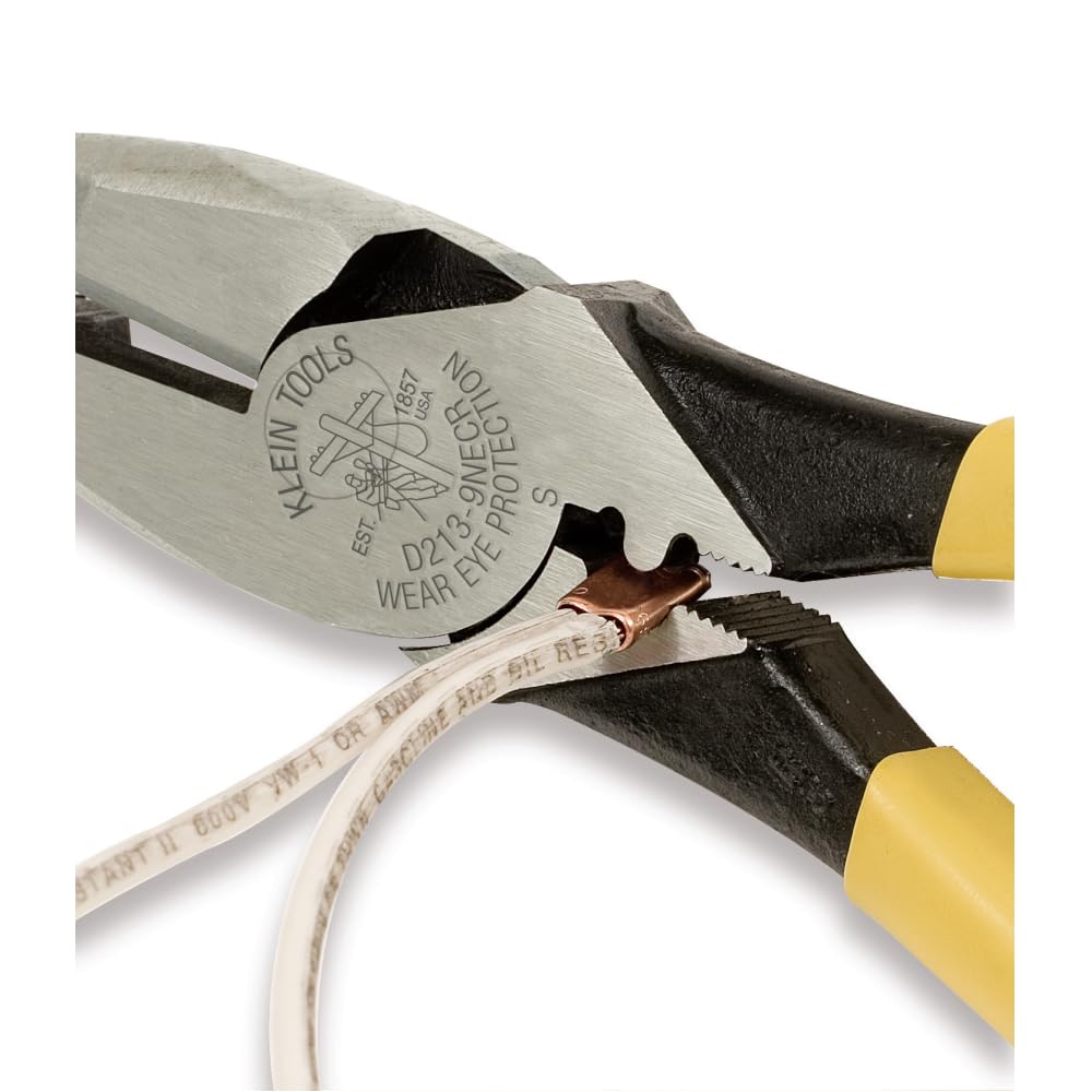 Klein Tools D213-9NE-CR pliers hinge design: smooth operation with reduced wobble