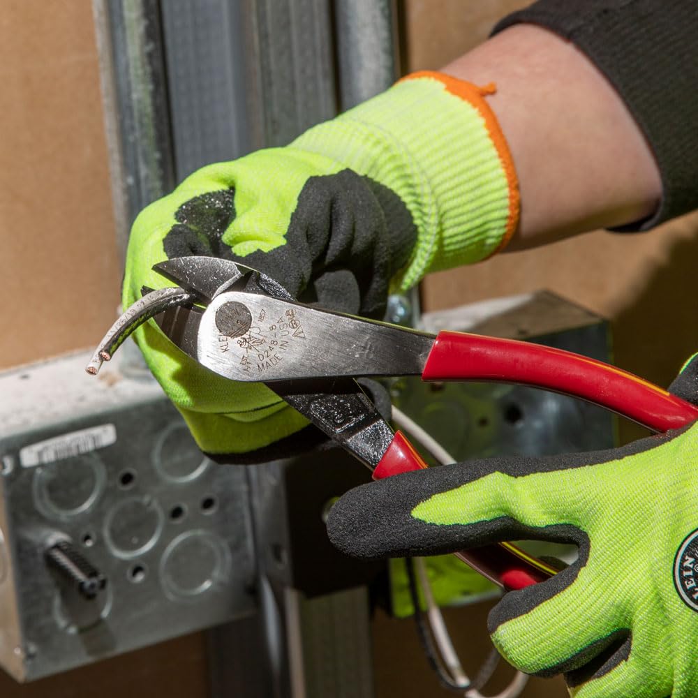 Klein Tools D248-8 short jaws allow close wire cutting in confined areas.