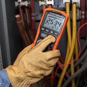 Klein Tools ET600 built‑in stand enabling hands‑free operation.
