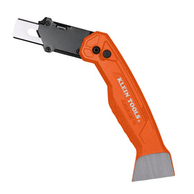 Klein Tools Flickblade folding carpet knife showing dual 135° and 180° cutting angles.