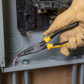 Klein Tools J203-8N induction-hardened cutting knives deliver long-lasting sharpness.