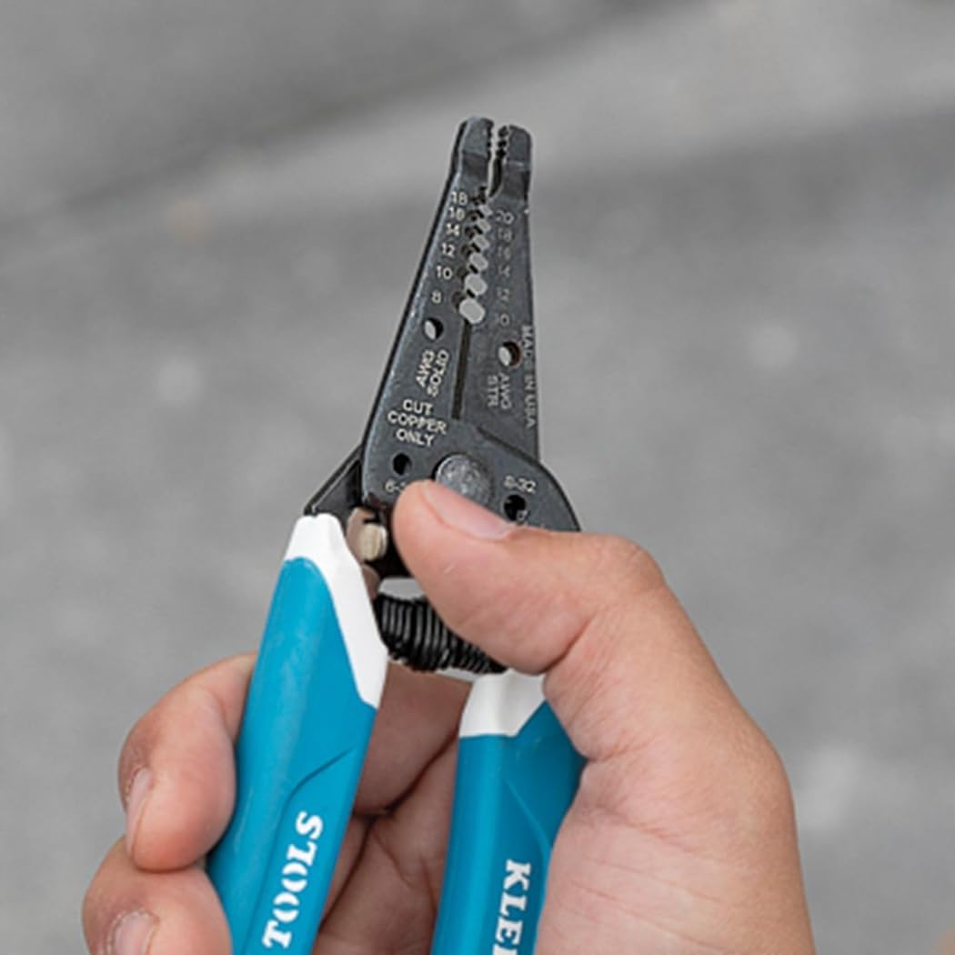 Klein Tools K11095 dual wire looping holes for neat terminations