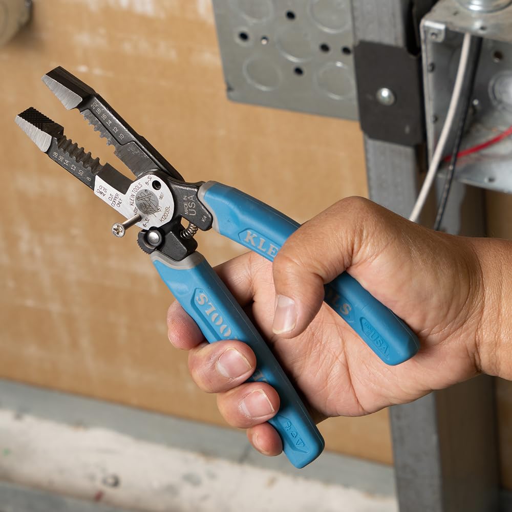 Klein Tools K12035L plier-head-pull closeup enables easy wire extraction and manipulation.