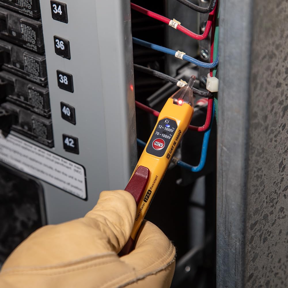 Klein Tools NCVT2P auto power-off preserves battery life.