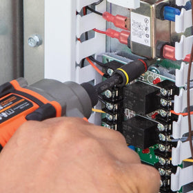 Klein Tools rare-earth magnet shaft keeps bits secure during use.