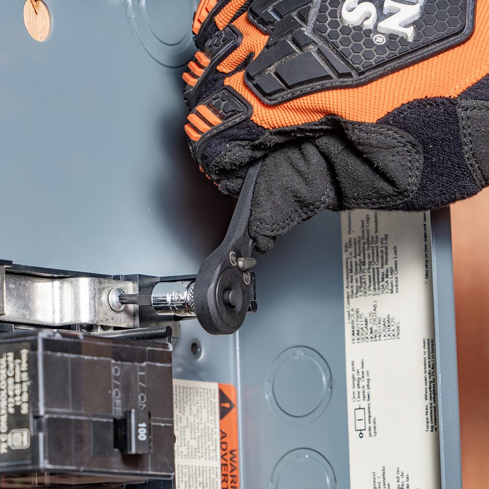 Klein Tools torx sockets in 3/8 drive for mid-size fasteners.