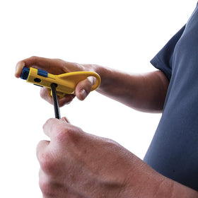Klein Tools VDV110-295 external blade enables mid-span jacket slits.
