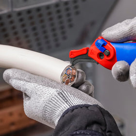KNIPEX 16 50 145 SBA ratcheting mechanism reduces cutting effort.