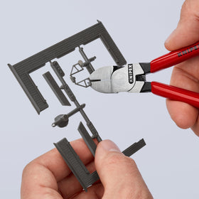 KNIPEX 72 01 140 robust design supports repeated use in workshops