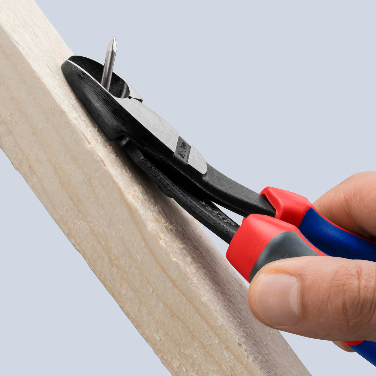KNIPEX 74 22 200 high leverage design amplifies cutting power with less effort.
