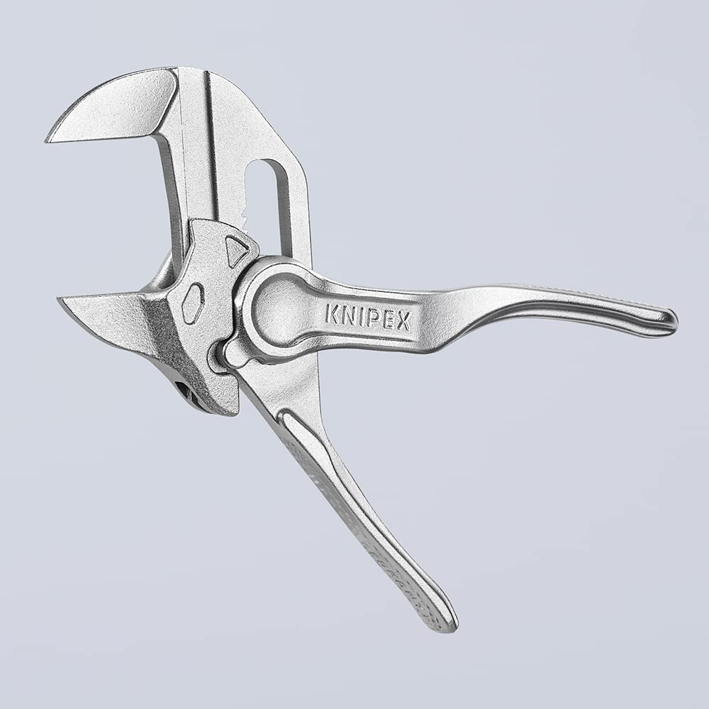 KNIPEX 86 04 100 XS box-joint design provides high stability.