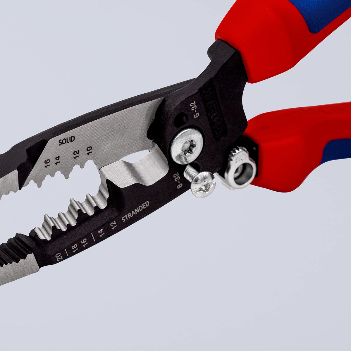 KNIPEX american style electrician pliers 200 mm jaws detail