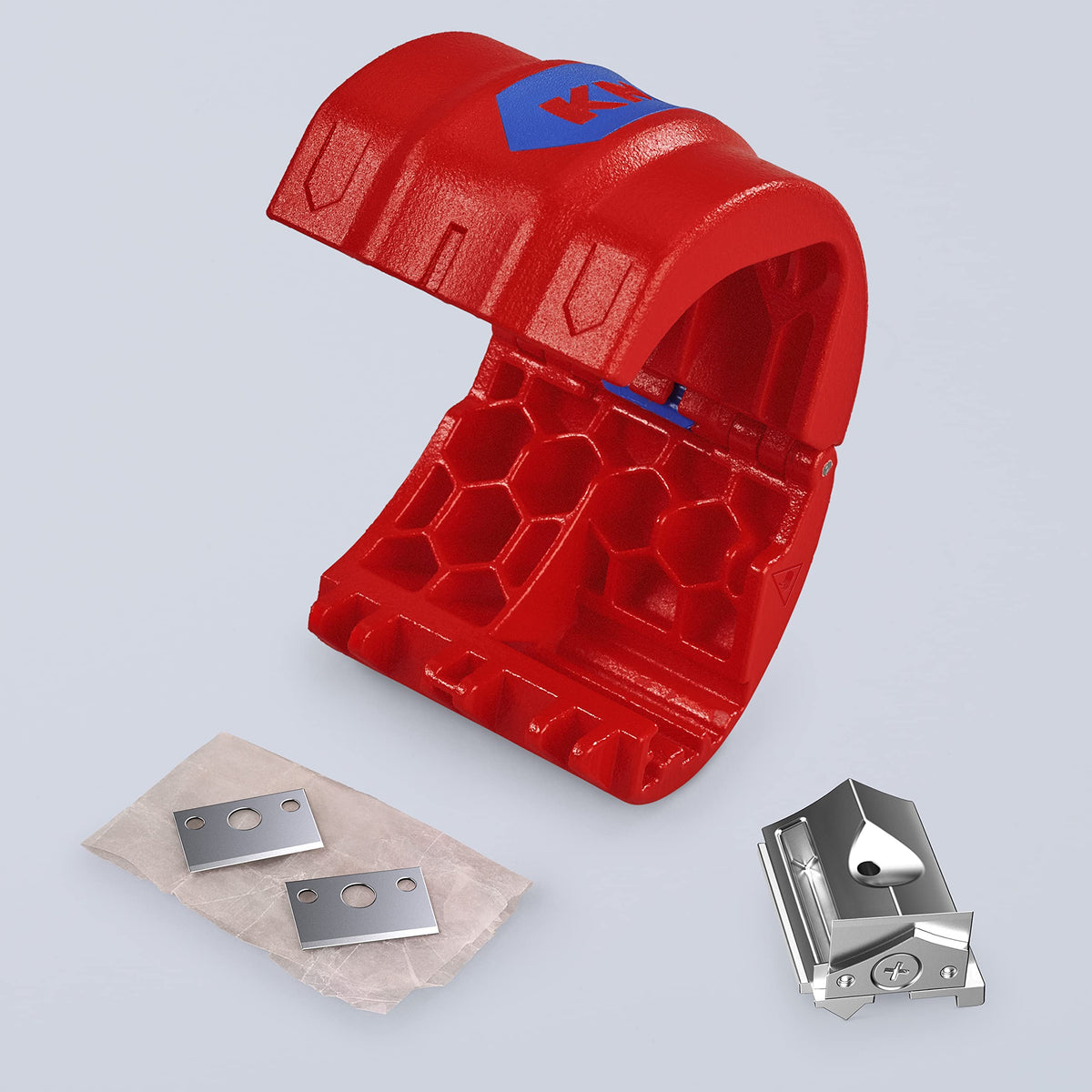 KNIPEX BiX shaving-free cuts on tough plastics